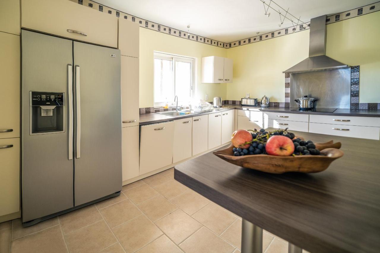 Gite "La Sainte-Croix", Traditional Provencal House For 8 People, Private Swimming-Pool, Air-Conditioner, Beautiful Scenery Vaison-la-Romaine Eksteriør billede