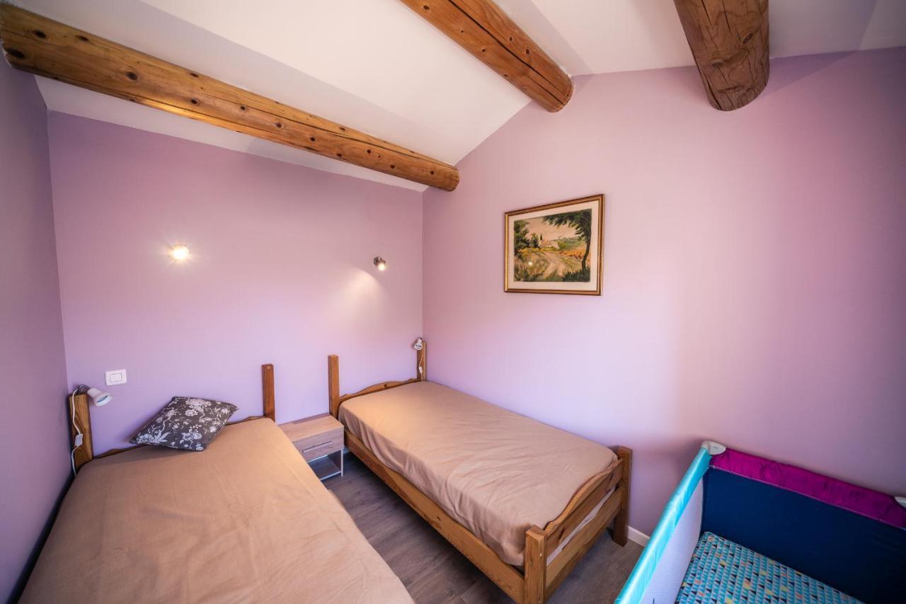 Gite "La Sainte-Croix", Traditional Provencal House For 8 People, Private Swimming-Pool, Air-Conditioner, Beautiful Scenery Vaison-la-Romaine Eksteriør billede