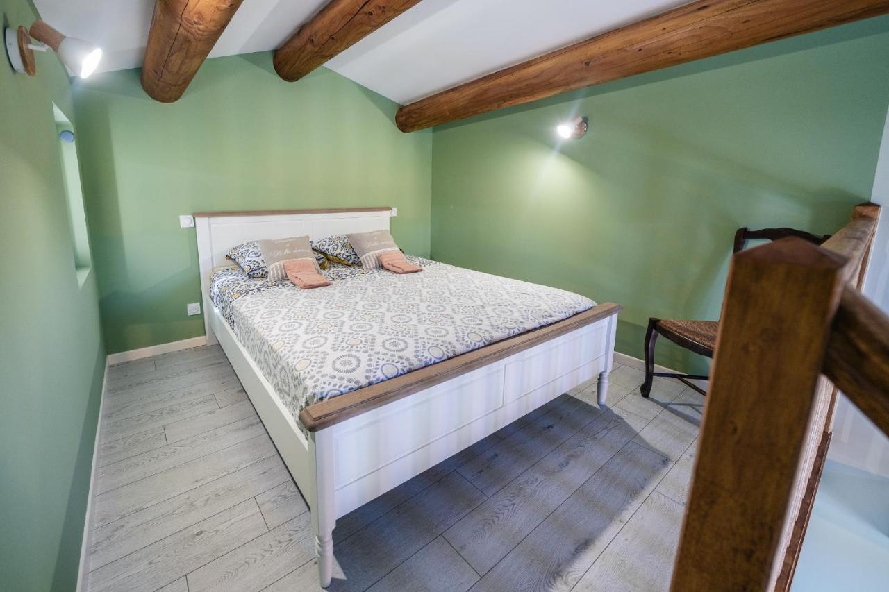 Gite "La Sainte-Croix", Traditional Provencal House For 8 People, Private Swimming-Pool, Air-Conditioner, Beautiful Scenery Vaison-la-Romaine Eksteriør billede